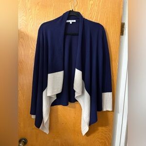 Barrow & Grove Chic Navy and Cream color block Women's cashmere Cardigan S